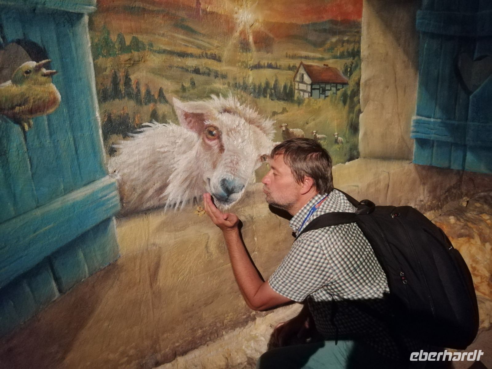 Der Reiseleiter während der Besichtigung der Grotten Mergelrijk, Valkenburg