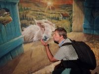 Der Reiseleiter während der Besichtigung der Grotten Mergelrijk, Valkenburg