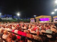 Die Stimmung während des Konzerts mit André Rieu am Vrijhof, Maastricht