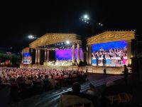 Die Stimmung während des Konzerts mit André Rieu am Vrijhof, Maastricht