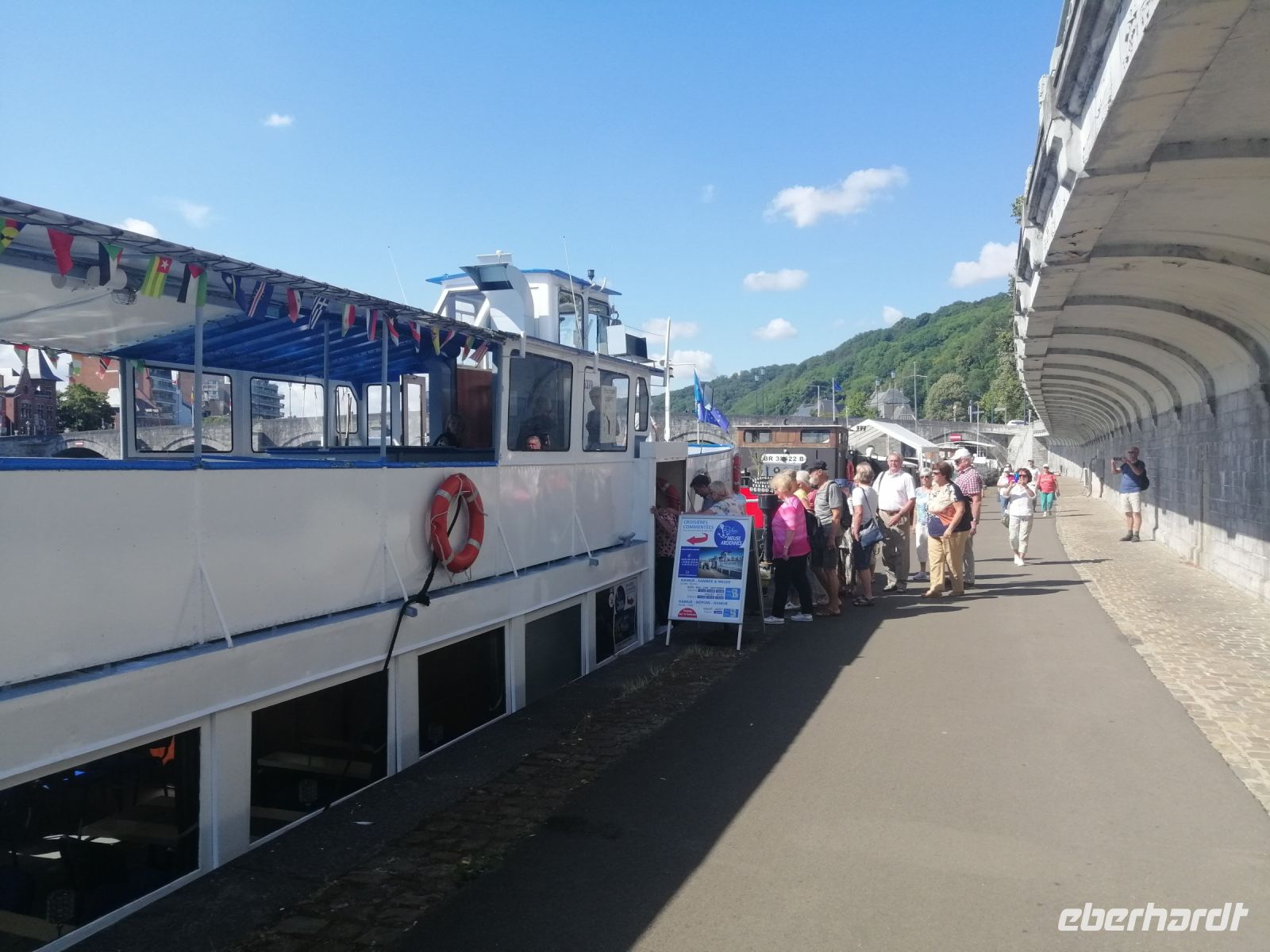 Bootsfahrt entlang der Maas in Namur