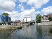 Mündung der Sambre als größter linker Nebenfluss in die Maas