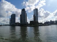 Hafenrundfahrt in Rotterdam, Hotel New York (kleines rotes Gebäude)