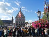 Das Treiben auf dem Käsemarkt in Gouda