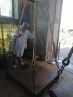 Eine der Hauptattraktionen auf dem Markt sind die Käsewiegewettbewerbe, Gouda NL