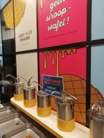 Verkostung der Sirup-Waffeln im Rahmen der Führung durch die Sirup-Waffeln-Bäckerei in Gouda