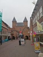 Kamperbinnenpoort: das einzige noch erhaltene Stadttor aus der ersten Stadtmauer, Amersfoort