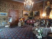 Die Führung durch das Schloß Het Loo: Wohnzimmer Königin Emmas
