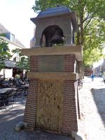 Käseglocke am Neuen Markt, Woerden, Niederlande