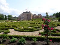 Barockgarten mit Palast 