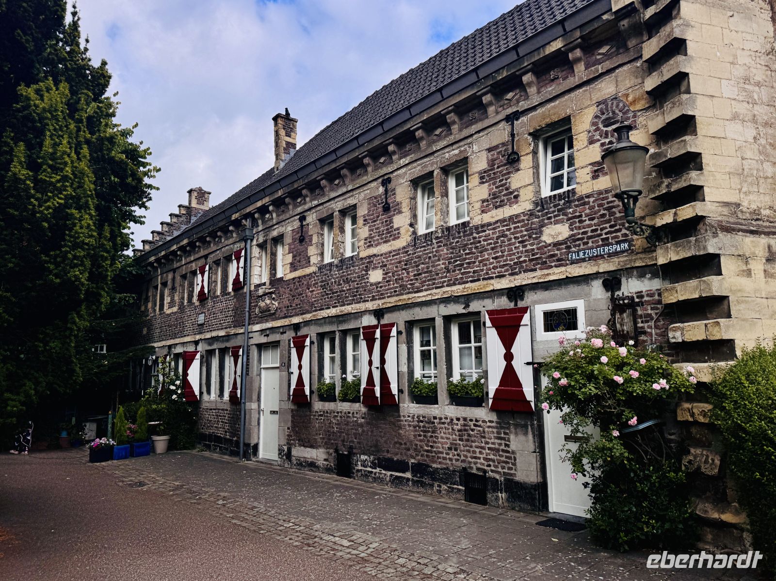 Tag 3 - Faliezusterskloster, Maastricht 