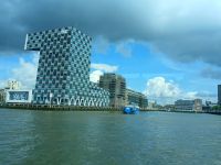 Futuristische Häuser Rotterdam &ndash; &copy; Gabriele Stoffele (Eberhardt TRAVEL)