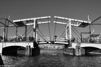 Grachtenrundfahrt in Amsterdam - Magere Brug - Älteste Holzbrücke Amsterdams