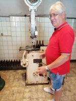unser Guide in der Bosch-Brauerei, Maastricht