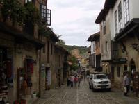 Straßenszene in der Satdt der drei Lügen