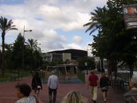 Spaziergang zum Kongresspalast Bilbao