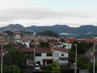 Morgendlicher Ausblick auf das kantabrische Gebirge von Ribadesella