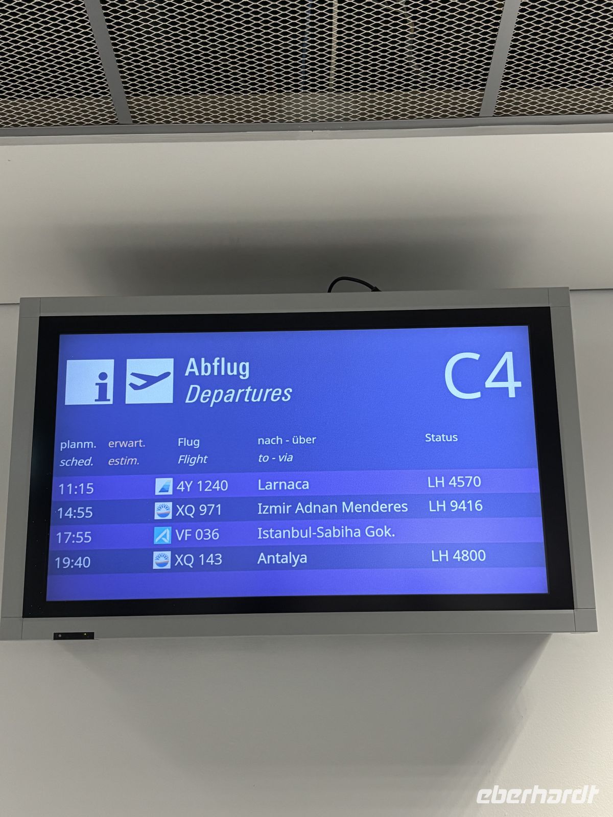 Flughafen Frankfurt  &ndash; &copy;  (Eberhardt TRAVEL)