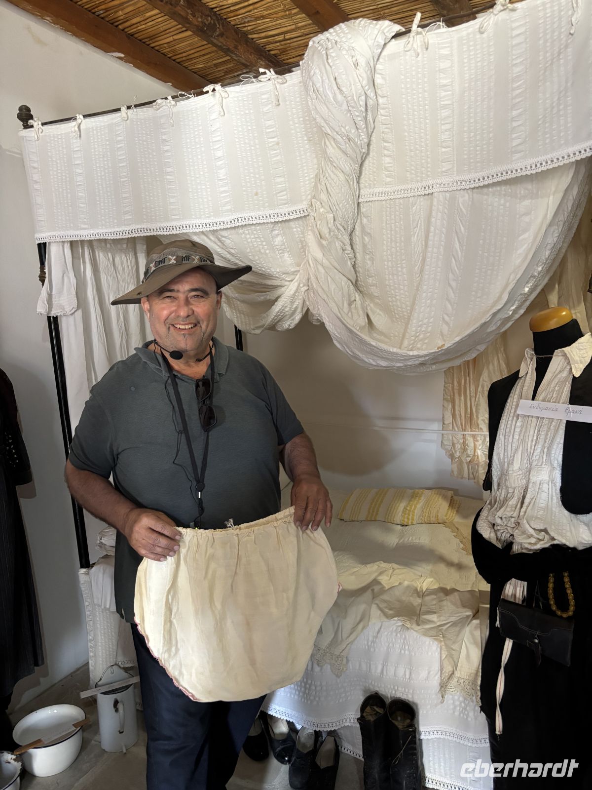 Antonis Unterhose und Kleiderschrank im Volksmuseum  &ndash; &copy;  (Eberhardt TRAVEL)