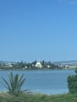 Salzlake bloß ohne Flamingos - im Hintergrund die Hala Sultan Tekke Moschee  &ndash; &copy; Josephin Bauer (Eberhardt TRAVEL)