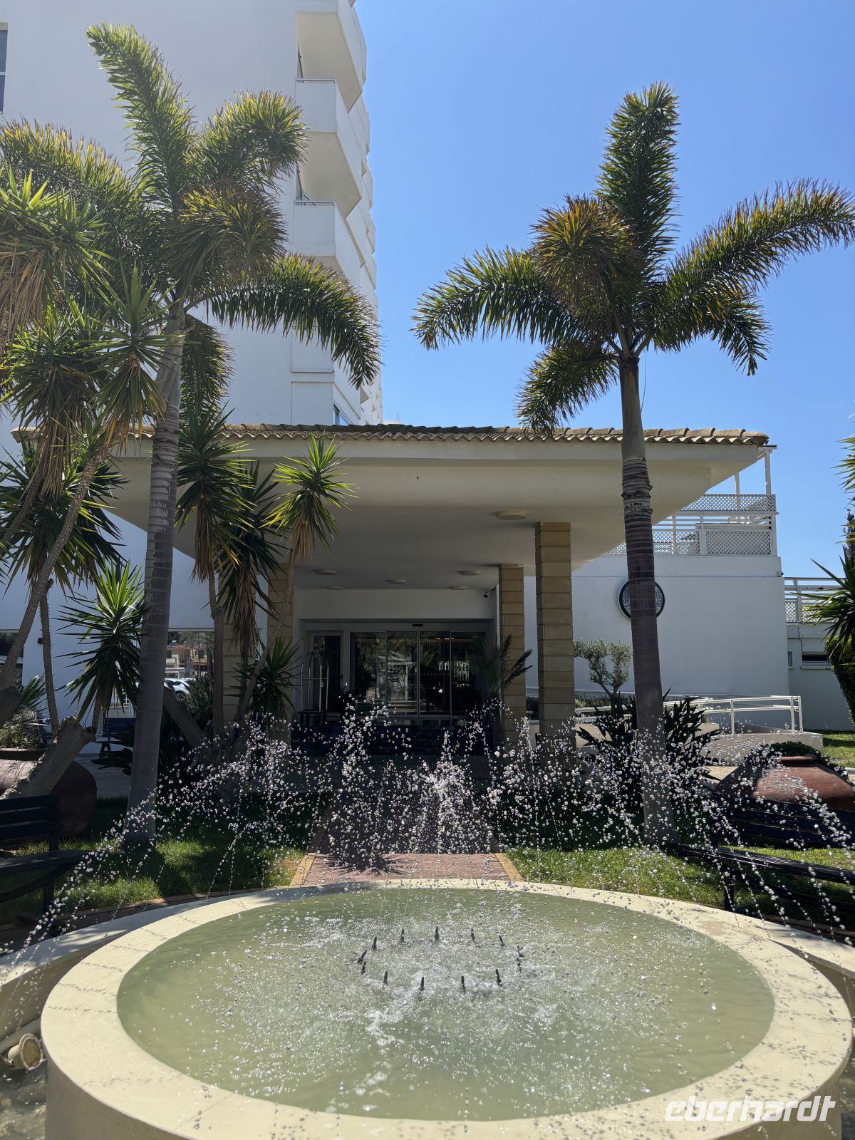 Abschied vom Hotel  &ndash; &copy;  (Eberhardt TRAVEL)