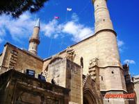 ... zur Selimiye-Moschee (ehemalige Sophienkathedrale)