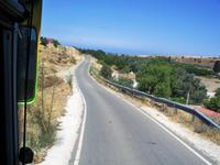 Warum wählt Jorgos nur solche enge Straßen?