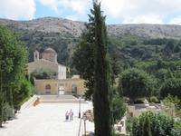 Felsenkloster des Heiligen Neophytos am Hang des Berges Charta