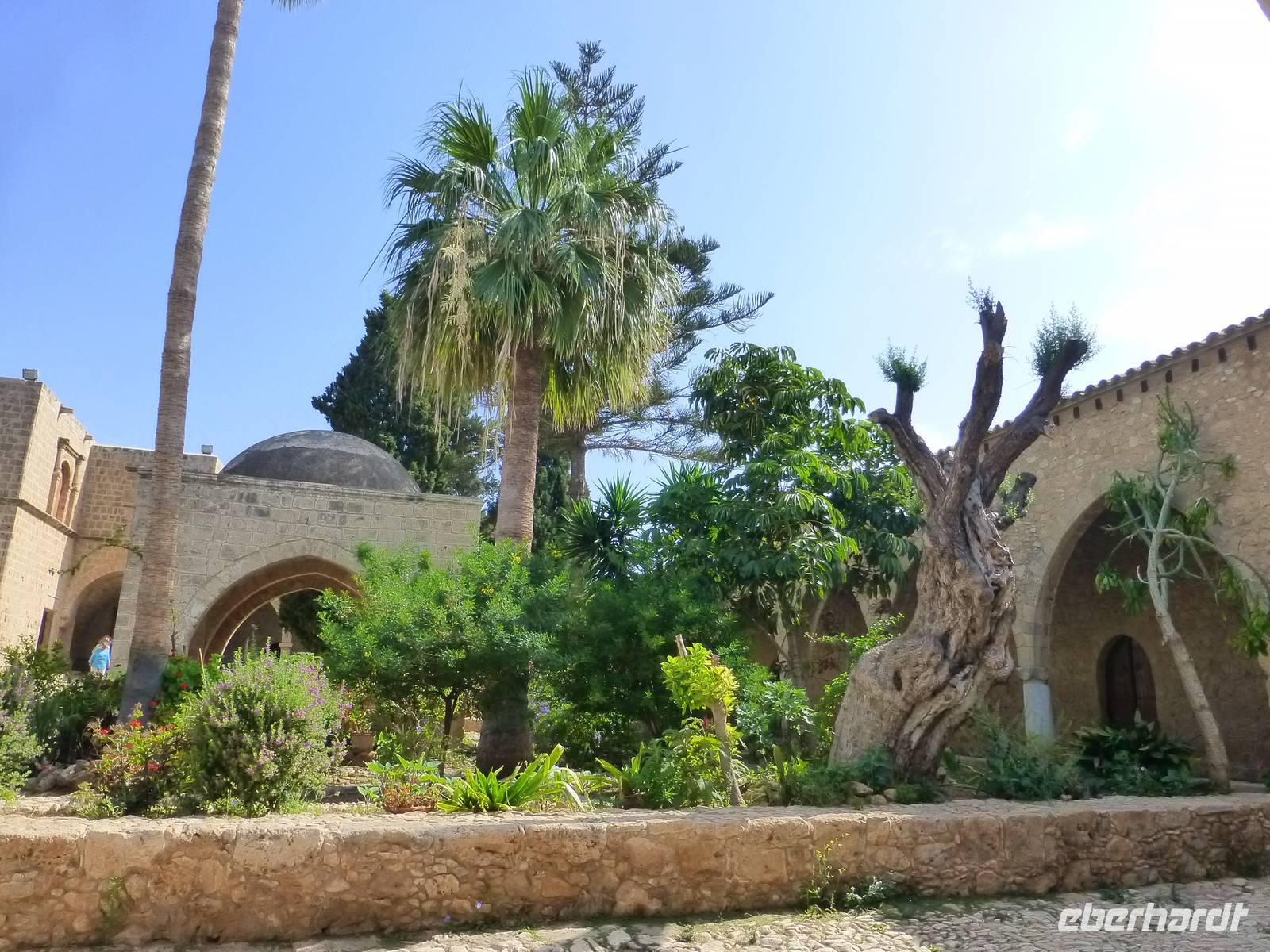 Innenhof des Ayia Napa Klosters