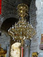 Kronenleuchter im Mittelschiff