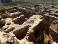 Asugrabungen nahe dem Barnabas Kloster