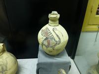 Ausgrabungsexponate im Museum des St. Barnabas-Kloster