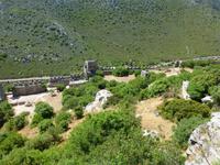 Blick auf die Außenmauer der Burg St. Hilarion