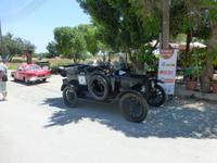 Oldtimer an Burg Kolossi