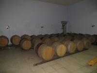Weinlagerung im Weingut Lambouri