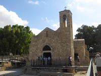 Kleine Kathedrale auf Gebiet der ehemals größten Basilika der Insel