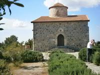 Scheunendachkirche von Pelendri