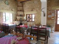 Yiannys Taverne