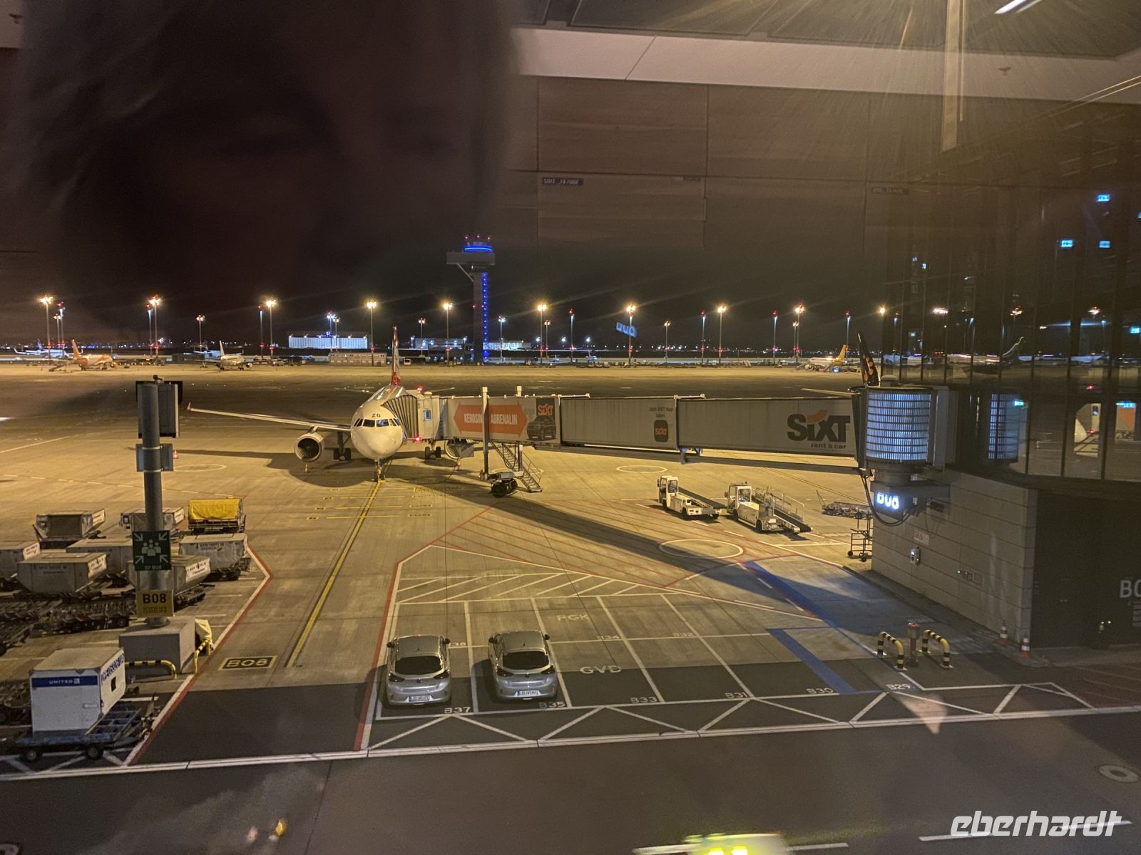 Unser Flieger steht bereit zum Flug nach Skopje