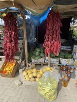 Gemüseverkauf an der Straße in Rosoman