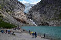 302 Briksdalsbreen