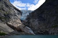 304 Briksdalsbreen