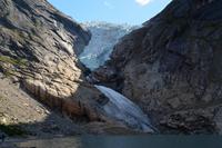 280 Briksdalsbreen