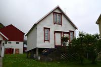 216 Godoya, Häuschen in Alnes