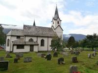 Neue Kirche und Stabkirche von Torpo