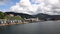 Fahrtimpressionen mit der Hurtigrute von Molde nach Bergen... (Einfahrt nach Bergen)