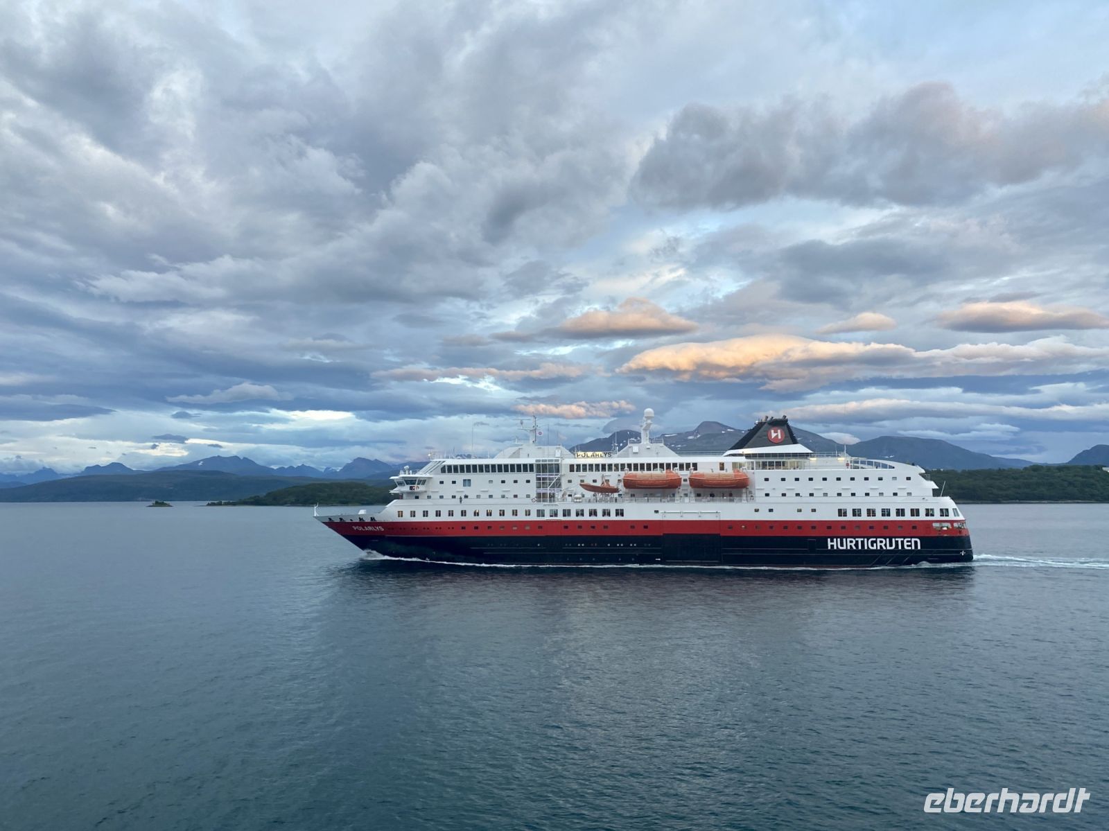 Tag 6 - Begegnung mit der MS Polarlys