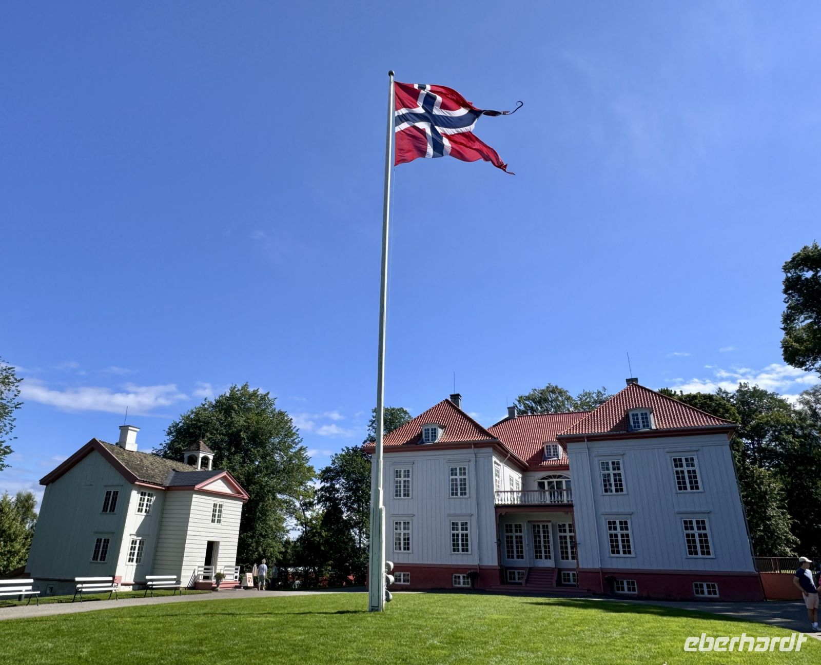 Tag 2 - Eidsvoll-Gebäude 