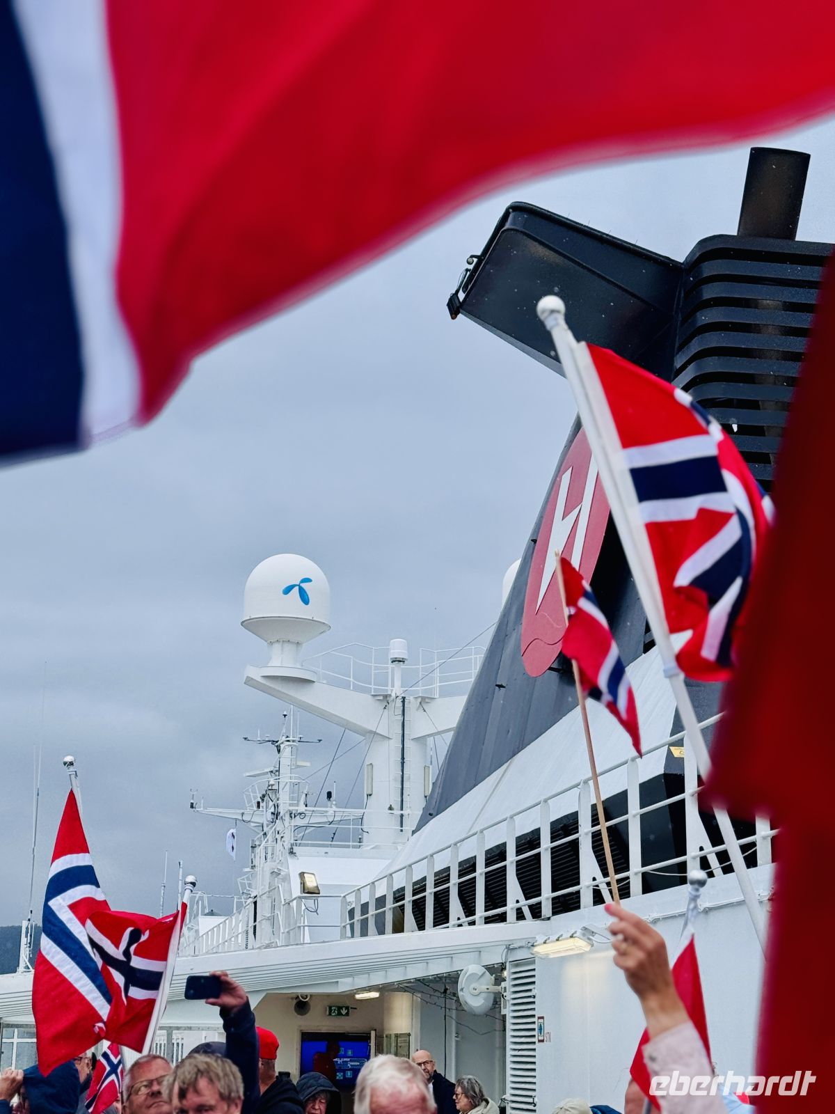 Tag 6 - Treffen mit dem Schwesternschiff MS Nordlys