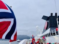 Tag 6 - Treffen mit dem Schwesternschiff MS Nordlys